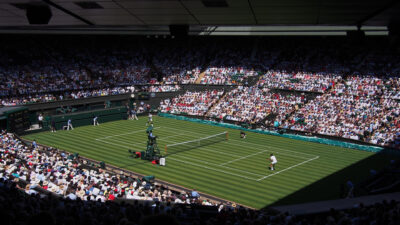 Wimbledon 2021. Informacje, faworyci bukmacherów i typy. Czy Iga Świątek odczaruje korty trawiaste? Gdzie obstawiać turniej?
