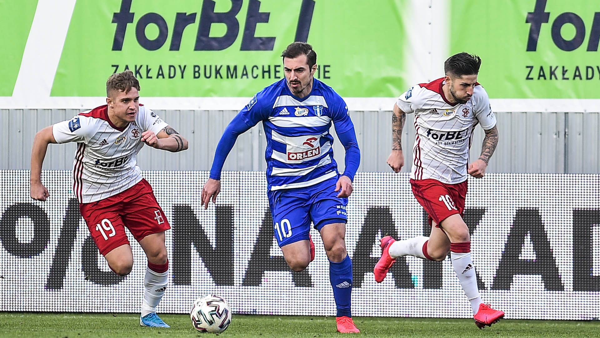 Ekstraklasa typy bukmacherskie