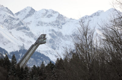 Oberstdorf HS235. Dwa konkursy indywidualne PŚ w lotach narciarskich 2024/2025. Kiedy zawody? Harmonogram, faworyci bukmacherów i transmisje live