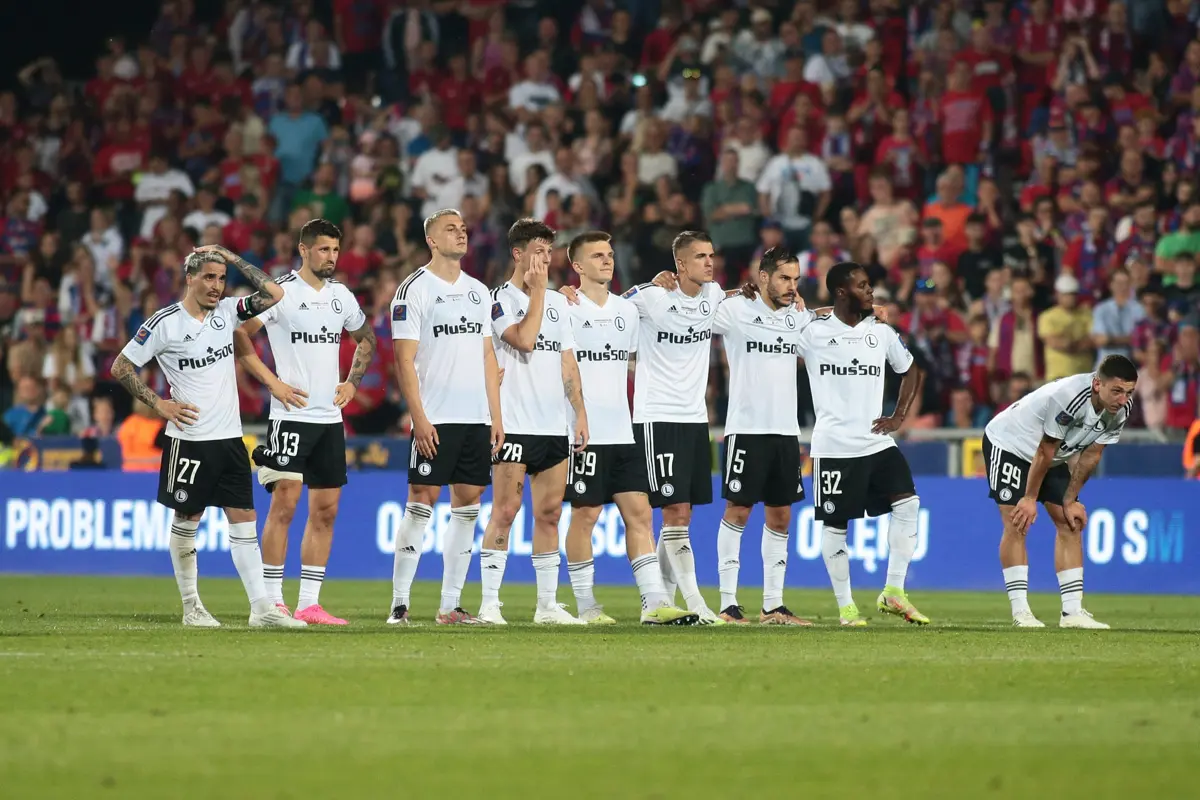 Rewanż Legia Warszawa – Hibernian. Eliminacje Ligi Konferencji. Typy bukmacherów, H2H, transmisja live